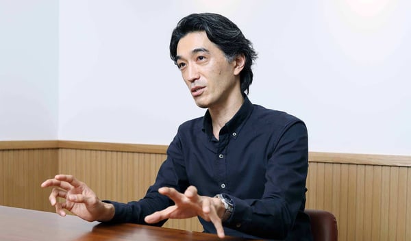 パナソニック株式会社　富岡氏